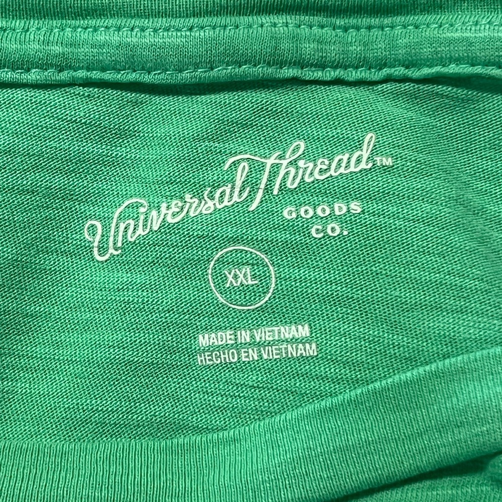 Universal Thread Cropped Tee - Picture 3 of 3